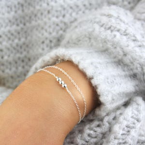 Minimalist Beaded Bracelet. Sterling Silver Bracelet. Gold Filled Jewelry. Delicate Everyday Bracelet. Dainty Bracelet. Thin Bracelet.