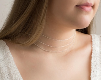 Collar de gargantilla simple. Collar de capas de plata. Collar delicado. Collar delgado. Collar de gargantilla de plata delicada. Collar multicapa.