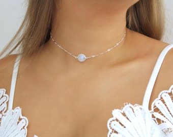 Gargantilla de piedra lunar arcoíris. Gargantilla delicada. Collar gargantilla de plata de ley. Gargantilla de cristal de piedra lunar. Gargantilla con colgante de piedra lunar.