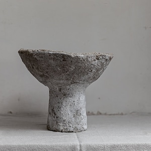 Japandi wabi sabi minimalistic post modern Papier-mache fruit dry flower vase concrete ceramic look loft design white gray beige aesthetic