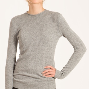 Cashmere jumper for women KAREN by Krista Elsta is a lightweight pullover perfect for layering or wearing on its own.