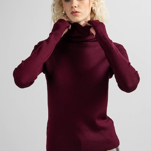 Merino Wool Turtleneck Sweater: Slim Fit Burgundy Jumper - S Size