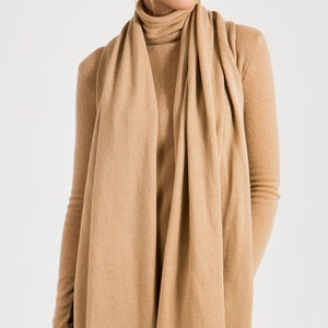 Woman wearing camel cashmere wrap scarf casual outfit