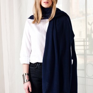 100% cashmere scarf, Travel wrap, Wool scarf, Dark blue scarf, Large wrap, Long scarf, Wide shawl, 70 x 220cm, 27.5 x 86.5 inches image 5