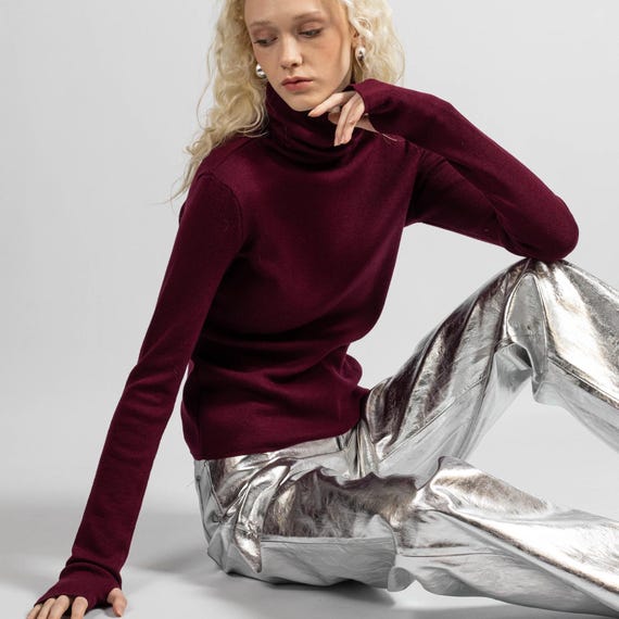 Merino Wool Sweater Women, Burgundy Turtleneck Jumper, Fitted Red Pullover, Soft Winter Knit Top
