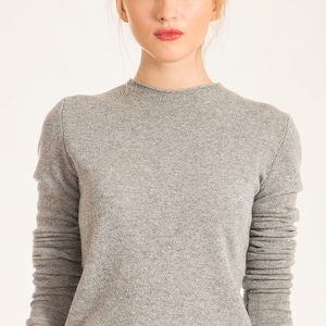 Cashmere jumper for women KAREN by Krista Elsta is a handcrafted top designed for warmth, style, and simplicity.