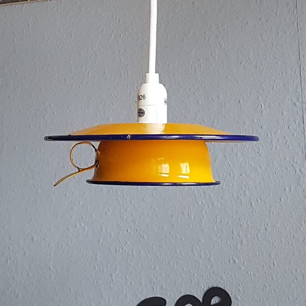 Tassenlampe I - Gedeck aus Emaille - gelb