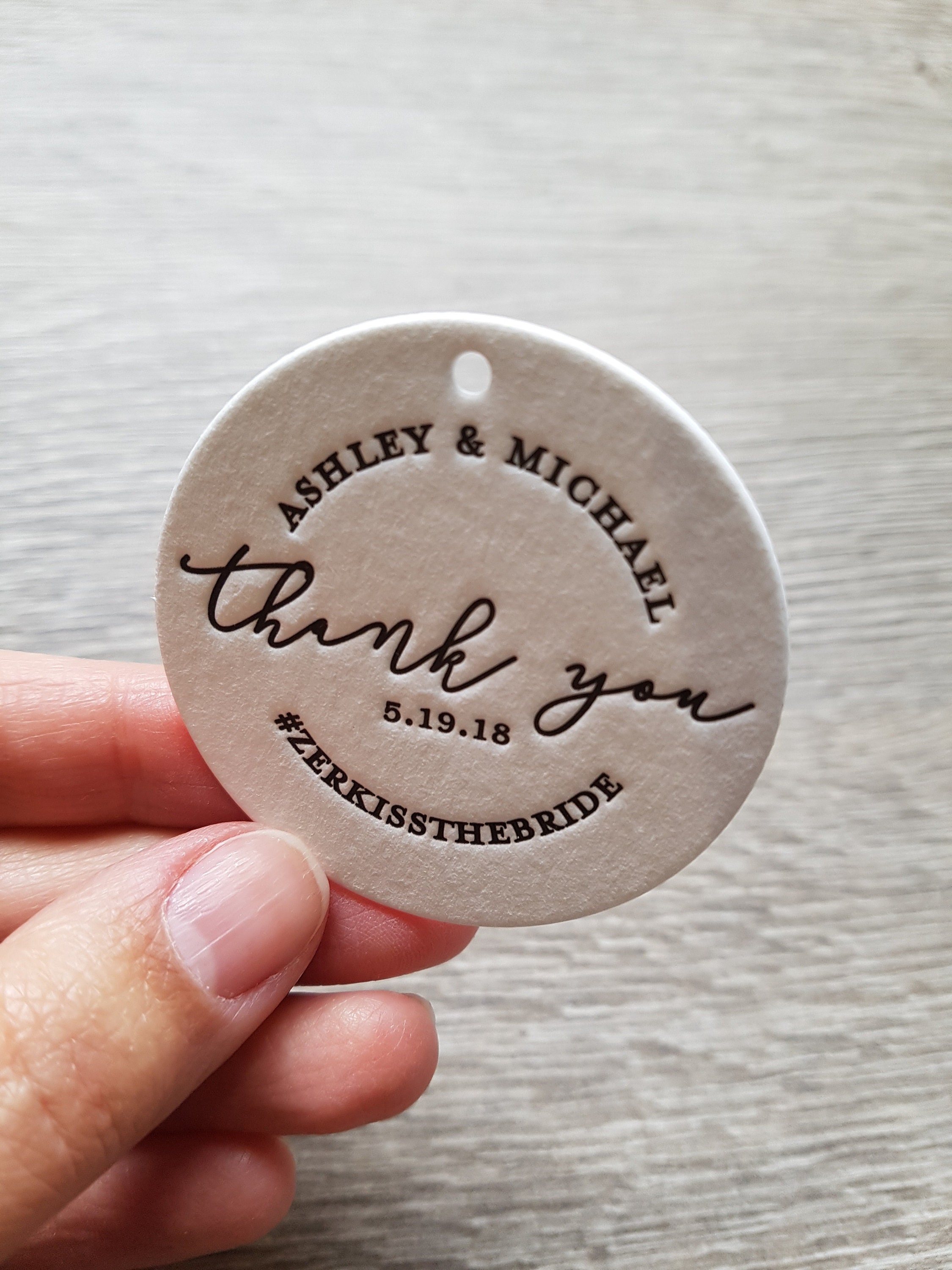 shape custom ink color hole punching gift tag; Rounded corners 200