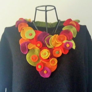 Collar de fieltro Collar de fieltro Collar decorativo...con peticiones de color