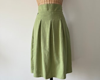 Falda de lino definitiva hecha de lino de verano en kiwi/verde claro