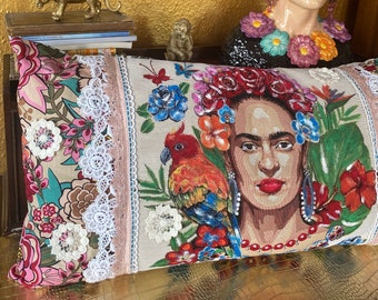 Decorative pillow Frida motif fabric Eclectic Mother's Day gift Boho decorative pillow gift Cuddly pillow Pillow Frida motif fabric Pillow Eclectic