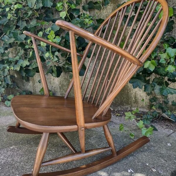 Ercol Grandfather rocking chair 315 model vintage stunning example