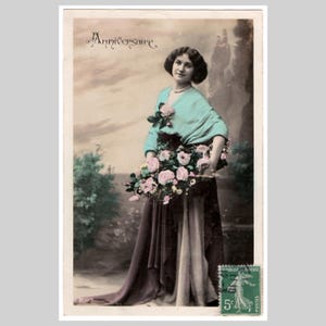 Vintage Franse echte fotokaart - Vrouw dame periode mode rozen glamour - Antieke Edwardiaanse rppc-wenskaart ca 1905