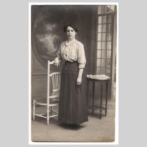 Antique French rppc - Young lady woman 1910's beautiful dress fashion - Vintage private real photo postcard ca 1915