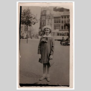 Antique rppc - Young girl beautiful period coat hat fashion - Vintage Belgian private old real photo postcard ca 1915
