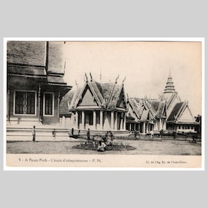 Antica cartolina della Cambogia - Scuola di amministrazione di Phnom Penh, architettura Khmer - Antica cartolina d'auguri topografica francese del 1905 circa
