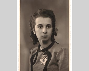 French rppc - Young woman period studio portrait - Vintage antique private real photo postcard ca1940