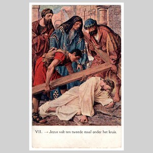 Postal antigua - Jesucristo cae bajo su cruz, pintura religiosa, litografía belga vintage, ca. 1920