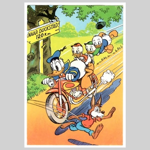 Cartolina d'epoca di Walt Disney - La motocicletta dei nipoti di Paperino - Biglietto d'auguri illustrato olandese di metà secolo, 1960