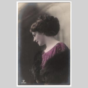 Antike junge Dame echte Foto Postkarte - Schöne Frau hand getöntes Porträt Glamour - Vintage ppc Grußkarte 1911