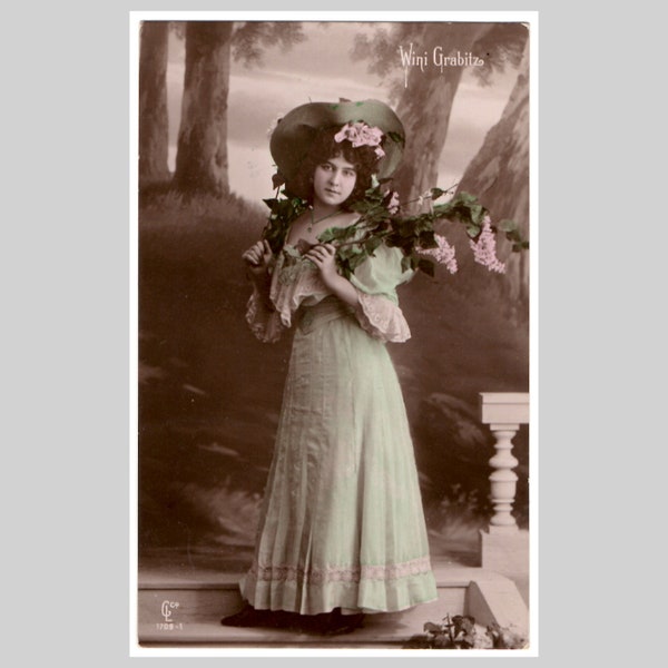 Vintage Wini Grabitz photo postcard - Stage actress silent movie star glamour woman lady belle epoque - French rppc greeting card 1909