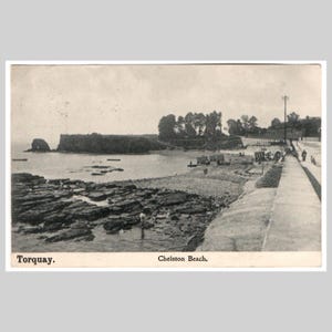 Carte postale vintage de Torquay - Chelston Beach, Angleterre - Carte de voeux topographique antique London Stereoscopic Co. 1907
