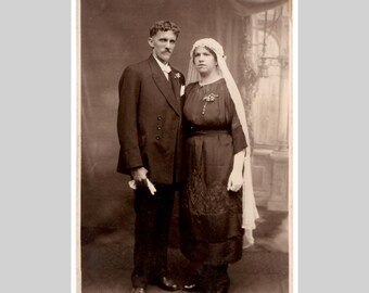 Antique rppc - Couple wedding marriage bride groom portrait - Vintage sepia private photo postcard ca1920