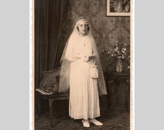 1933 - Junges Mädchen Kommunion Bestätigung Religiös Christlich Katholisch - Vintage Fotokarte Fotografie Bild