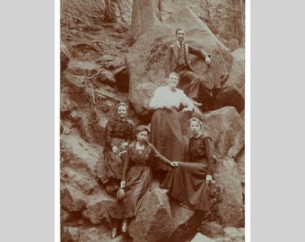 Vintage rppc - Young women outdoors group portrait sepia - Antique German private photo postcard ca1905