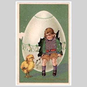 Cartolina d'epoca di Pasqua in rilievo - Pulcino femmina con uovo di Pasqua - Antica cartolina d'auguri illustrata in litografia tedesca del 1910