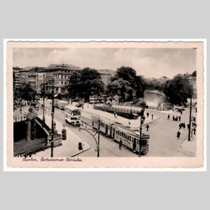 Carte postale vintage de Berlin - Vue sur la ville des tramways Potsdamer Brucke - Ancienne carte de voeux topographique allemande vers 1950
