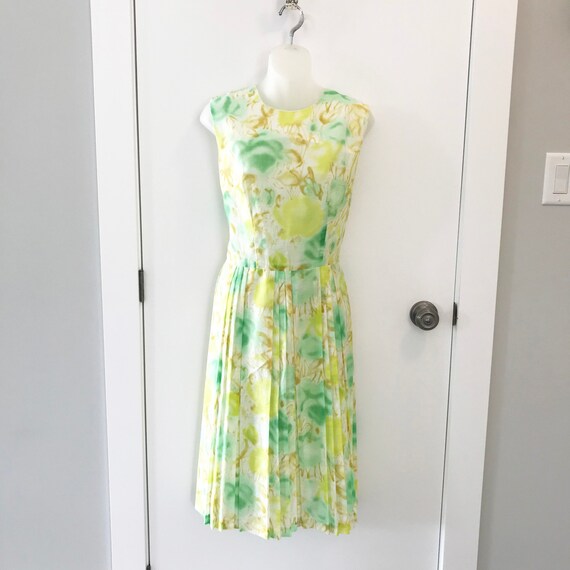 Lovely vintage summer day dress