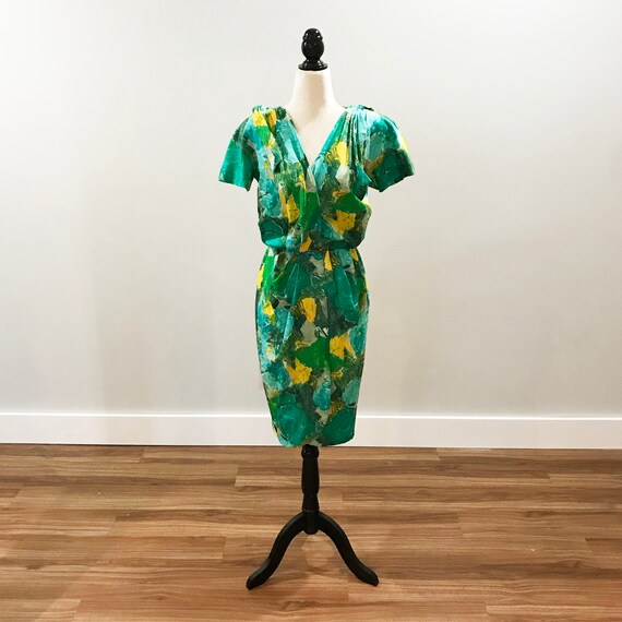 Vintage 80s wrap dress in a lovely abstract print