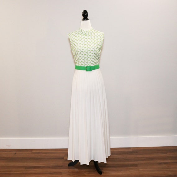 Vintage 1970s Sleeveless Green Dress