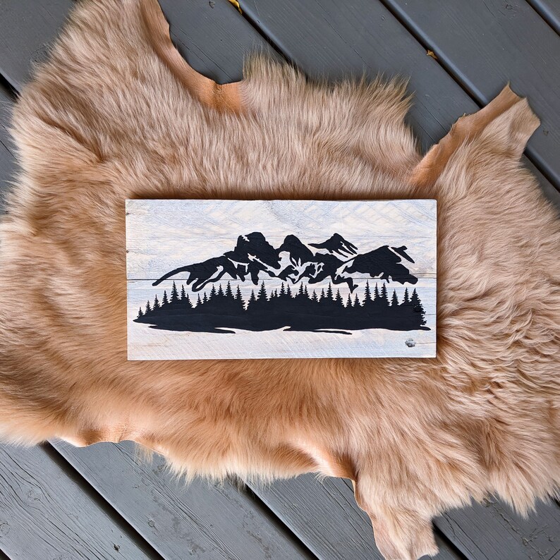Three Sisters Sign Canmore Mountain Scene Rustic on Reclaimed Pallet Wood Mini Size White Wash Wood