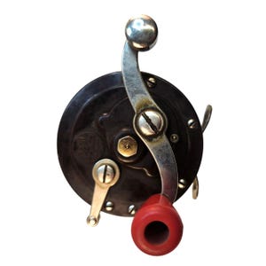 Vintage Penn No. 78 Fishing Reel Bakelite Lever Drag Made in USA Red Handle