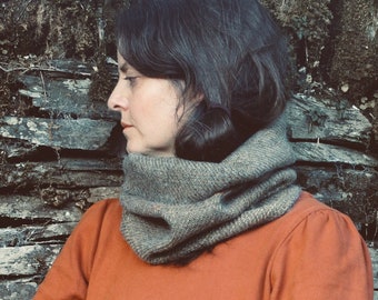 Autumn silver: generous unisex snug in pale grey, green, gold and rust wools