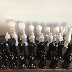 Vintage Duncan Chess set image 1