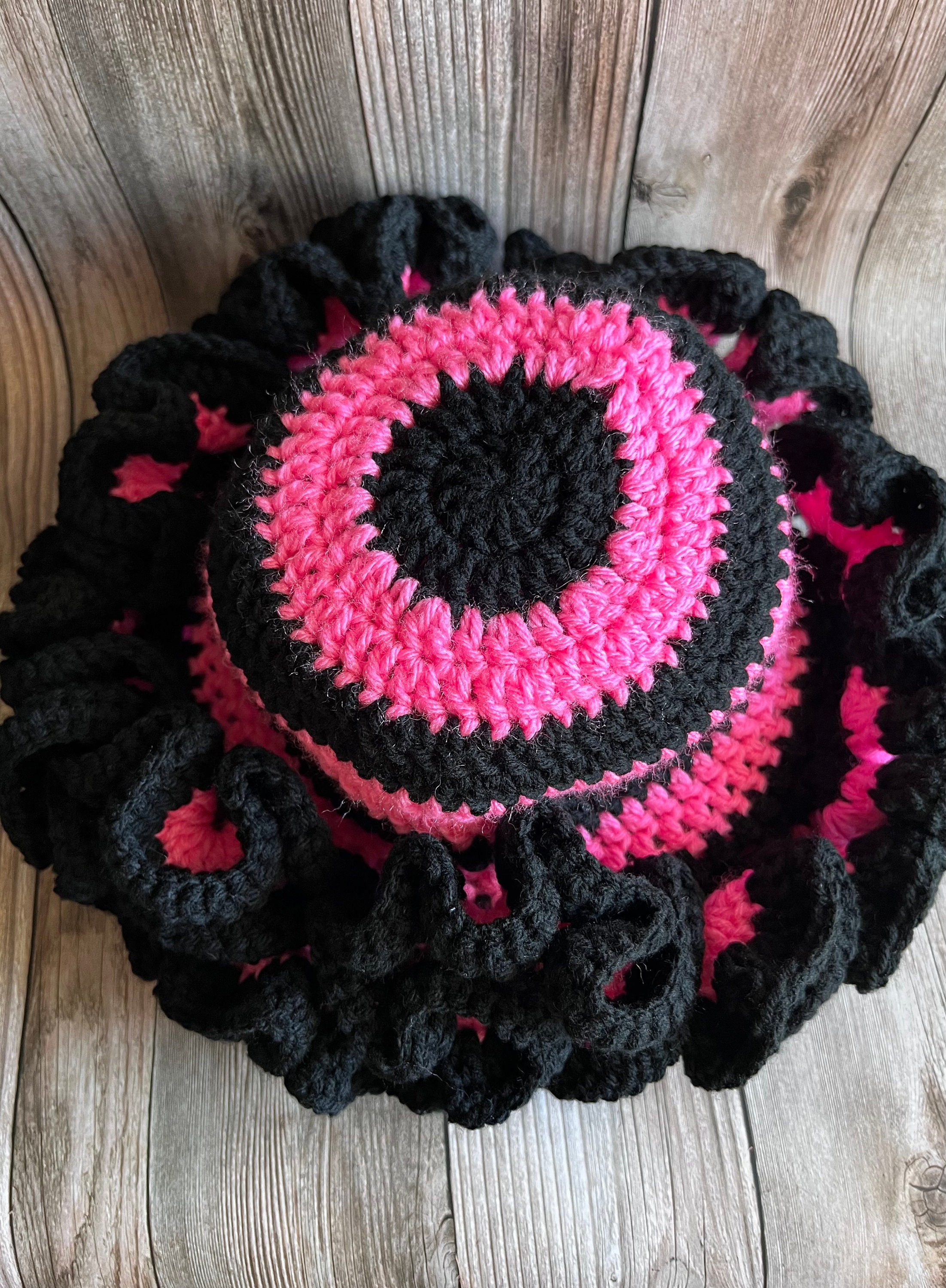 NEW Handcrafted Pink and black Crochet ruffle bucket hat  Accessory Custom Crochet Ruffle Hat – Carbon Black DC main image 4