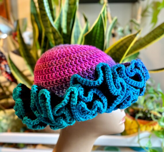 Crochet Ruffle Bucket Hat: Blooming Wave Design, Adult Size  display picture 1
