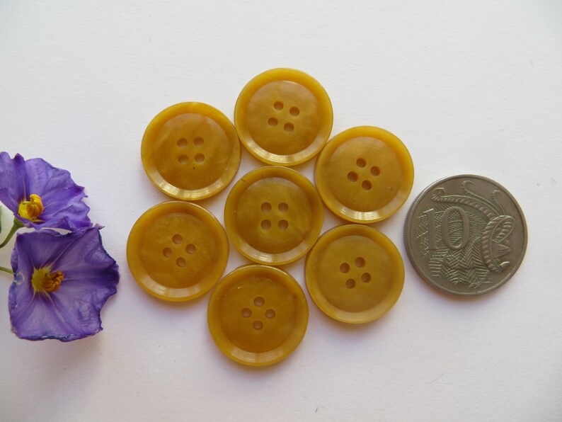 50s Vintage Unisex 4-Hole Rimmed Caramel Yellow Blouse Dress Craft Buttons-18mm image 4