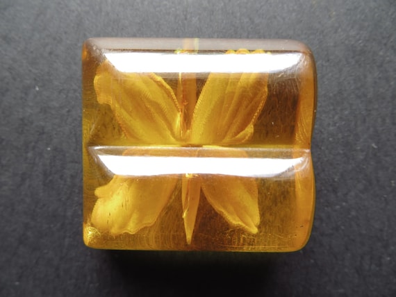 1920's RARE Antique Art Deco Amber Applejuice Collectible Button-Butterfly Reverse Carving 35mm x 32mm