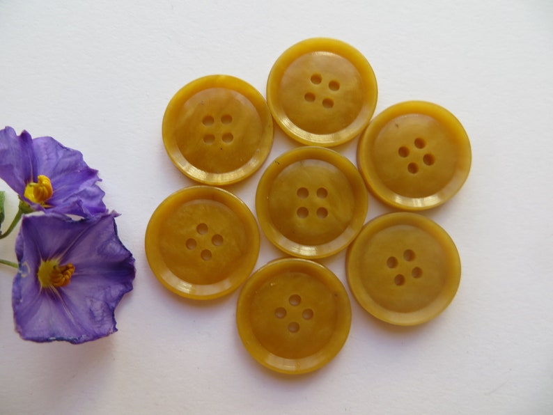 50s Vintage Unisex 4-Hole Rimmed Caramel Yellow Blouse Dress Craft Buttons-18mm image 8