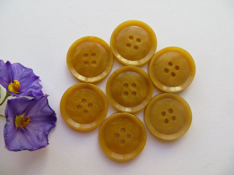 50s Vintage Unisex 4-Hole Rimmed Caramel Yellow Blouse Dress Craft Buttons-18mm image 1