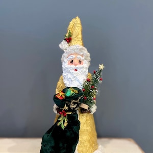 14K Gold Old World Santa Sculpture: Unique Christmas Decor
