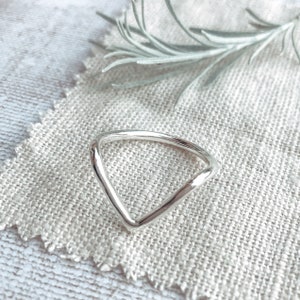 Sterling Silver Wishbone Ring Stacking Ring Nature Inspired Minimalist Jewellery Chevron Style Mountain Peak Gifts For Her image 5