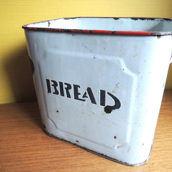 50s / 60s Vintage English Bread Bin / not reproduction / Shabby chic / Antique / Enamel Tin / Authentic Bread Tin