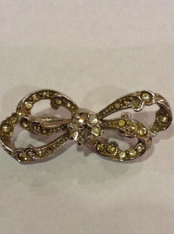 Sweet vintage silver bow pin! Bow wedding accesso… - image 4