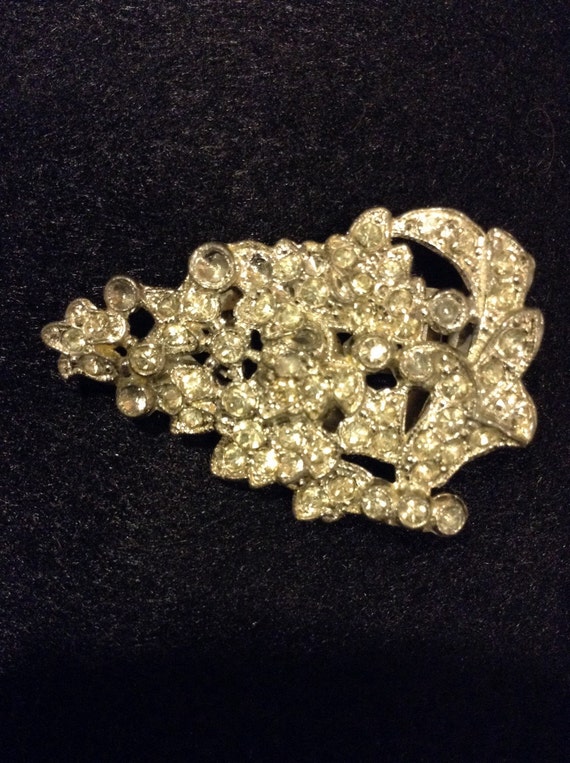 Vintage dress clip from 1930's, sparkly clip, wed… - image 1