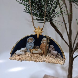Nativity Dome,  Bethlehem , Nature Nativity, Holy Family , Recycled, Office Christmas, Small, Desktop Decor